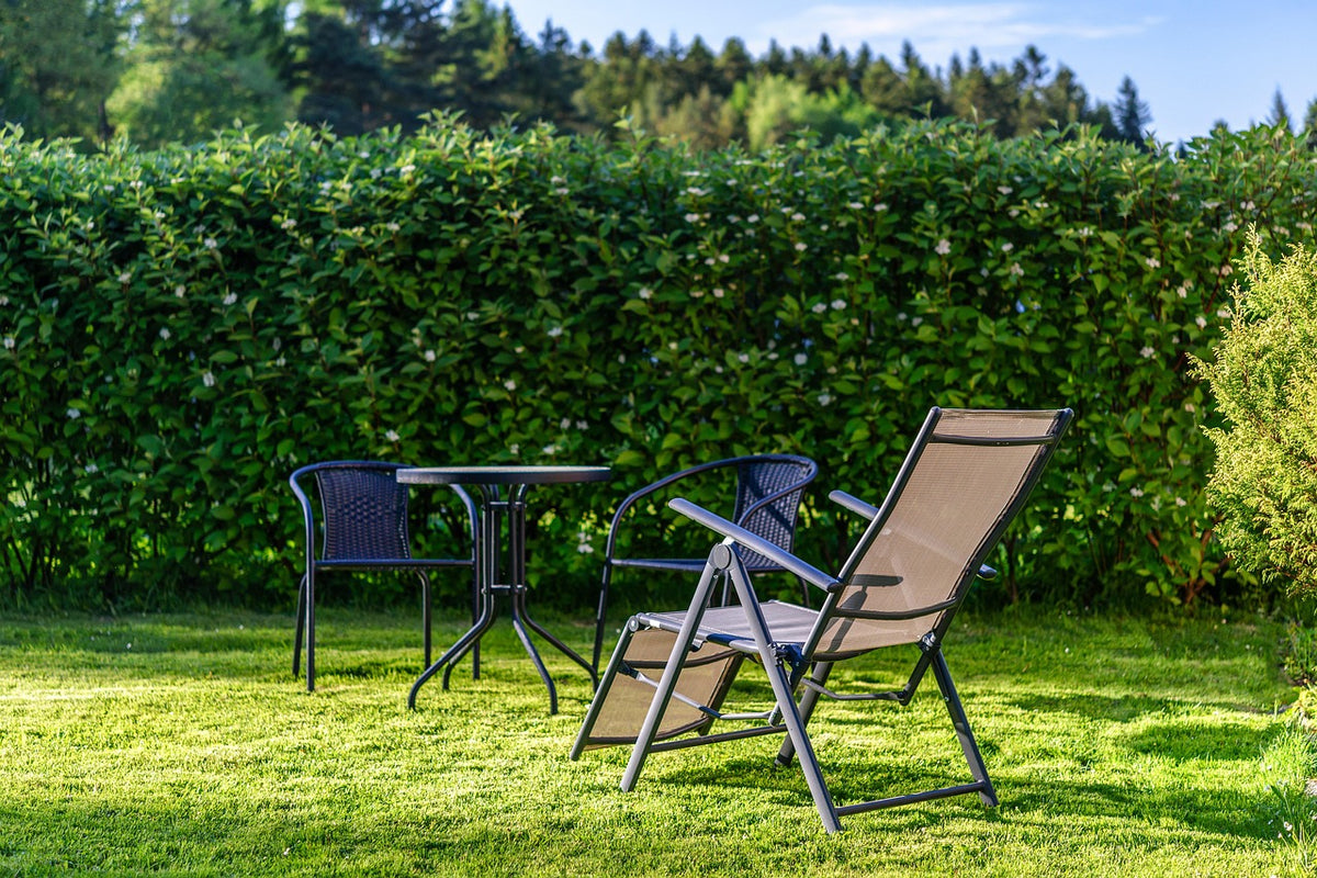 Toile de paillage 50 g/m² – Écologique, perméable à l'eau et idéale pour le jardin et la terrasse.